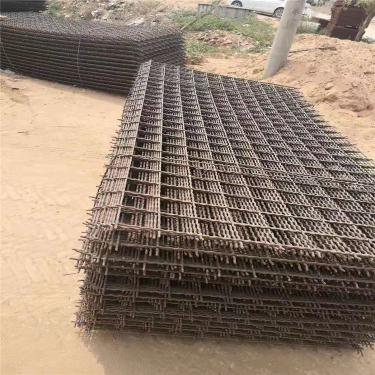 煤礦軋花編織錨網圖片4